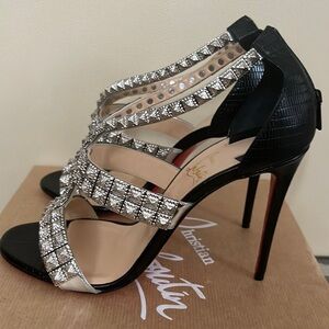 #🚨🚨SOLD🚨🚨christian louboutin sandals  size 37.5 SALE!!!! LIMITED TIME!!
